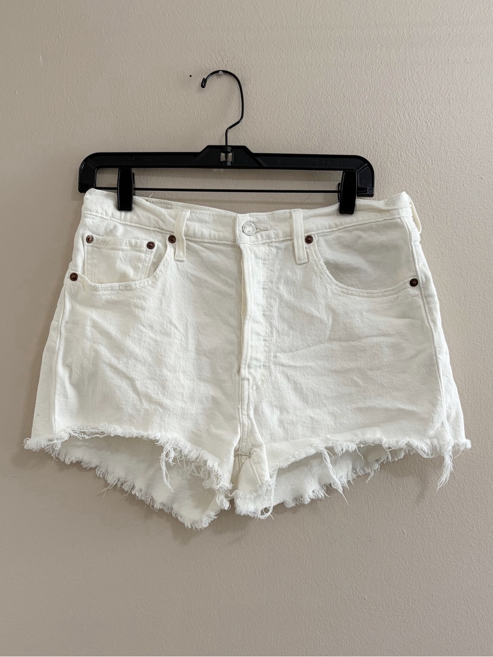 Levi's High-Rise White Denim Cutoff Shorts Size 31